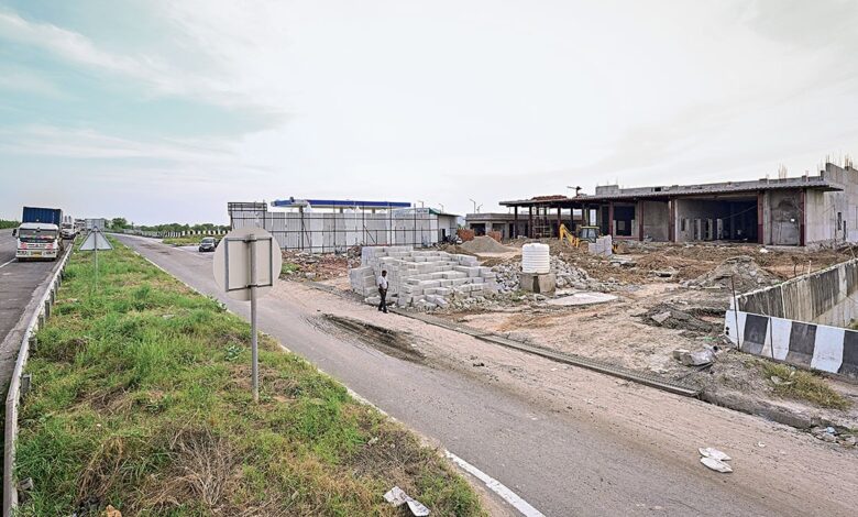 No place to take a break | Highway amenities